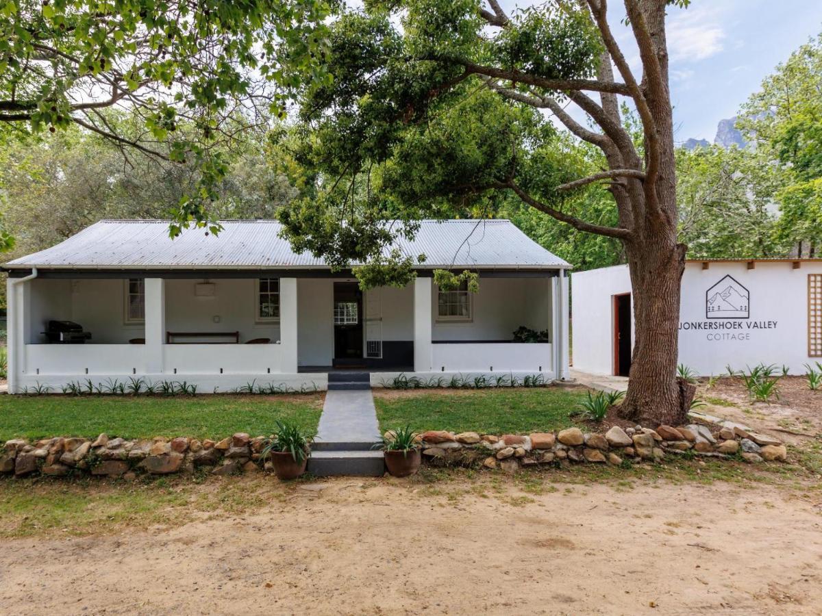 Jonkershoek Valley Cottage สเตลเลนบอช ภายนอก รูปภาพ